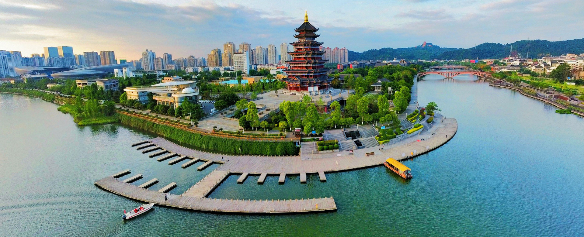 興企愛(ài)崗、志美行厲、建功立業(yè)