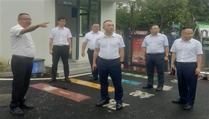 遂寧興業(yè)集團(tuán)召開“問(wèn)題大排查、作風(fēng)大整治、工作大提升”專項(xiàng)行動(dòng)現(xiàn)場(chǎng)推進(jìn)會(huì)